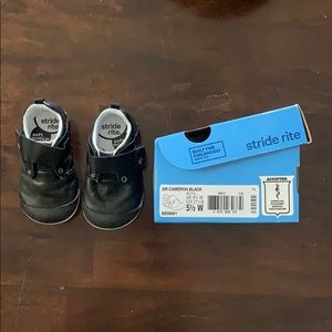 Stride Rite Cameron Tennis Shoe in Black WIDE!